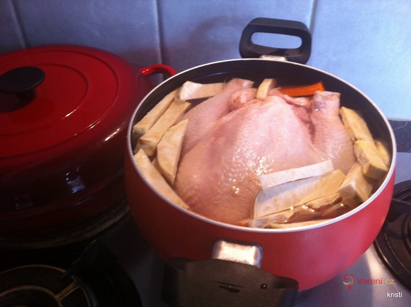 Polévka z kuřecího vývaru se zeleninou - fotografie 5