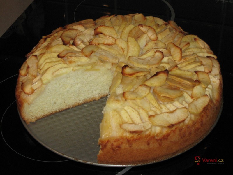 Rychlý jablkový koláč - fotografie 2