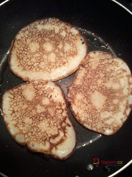 Mini palačinky z acidofilního mléka - fotografie 2