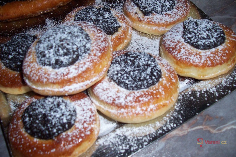 Malé kynuté koláčky - fotografie 2