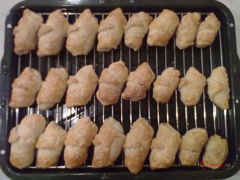 Plněné slané rohlíčky - fotografie 3