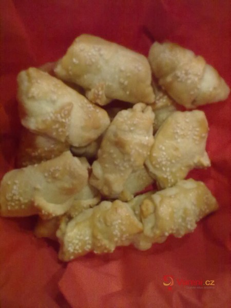 Plněné slané rohlíčky - fotografie 2