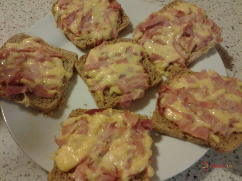 Zapečené tousty se šunkou a sýrem - fotografie 4