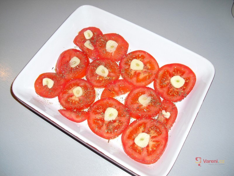 Rajčata zapečená se sýrem - fotografie 2
