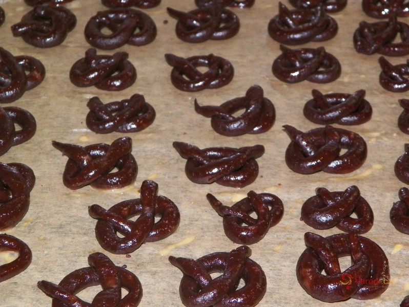 Čokoládové preclíky - fotografie 3