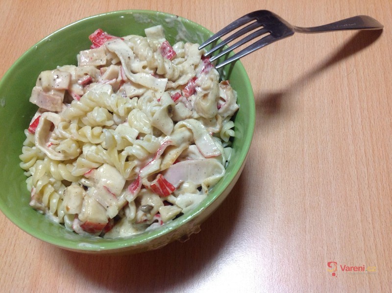 Těstoviny s krabími tyčinkami - fotografie 2