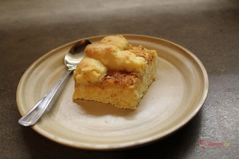Jablečný mřížkový koláč - fotografie 5