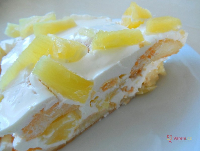 Rychlý nepečený ananasový dort