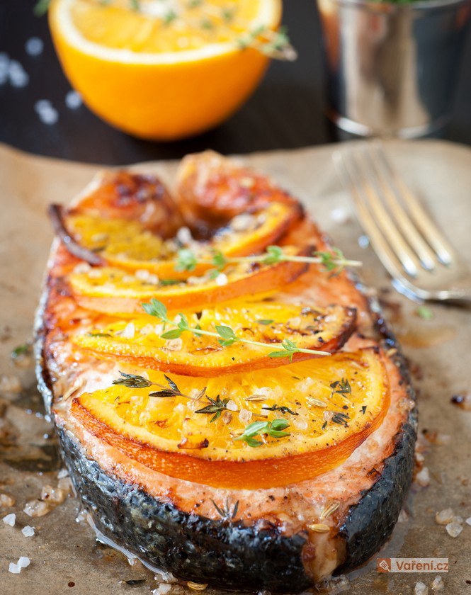Losos na pomerančích s mandlemi