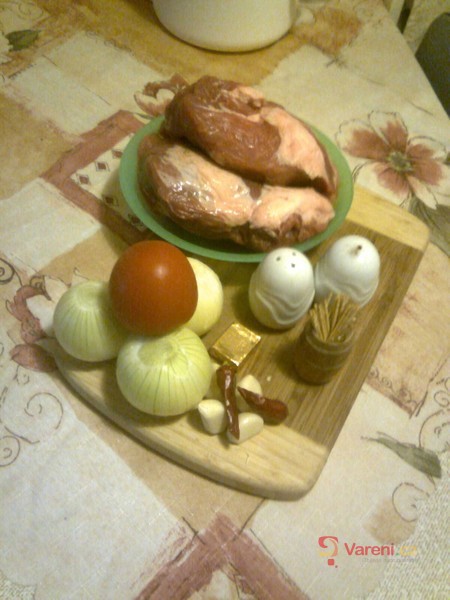 Moravský vrabec s chlupatými knedlíky a zelím - fotografie 2