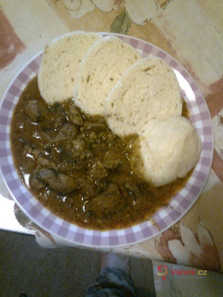 Jednoduchý zabíjačkový guláš - fotografie 2