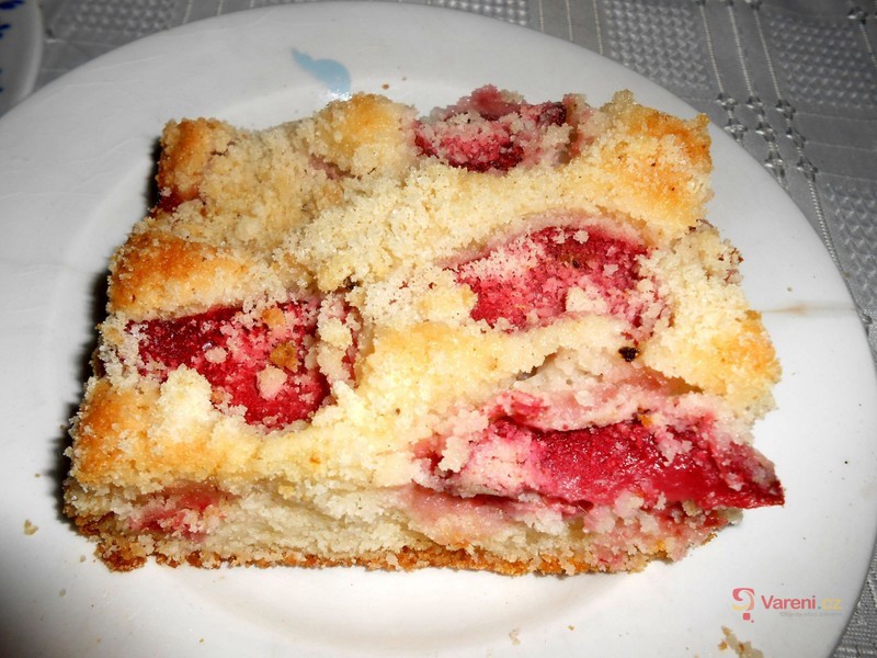 Hrnkový ovocný koláč - fotografie 4