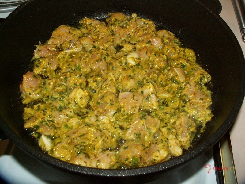 Kuřecí prsa na bylinkách - fotografie 5