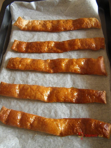 Sladká rychlovka z listového těsta - fotografie 4