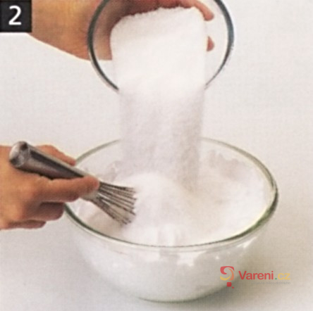 Zapečená jahodová zmrzlina - fotografie 3