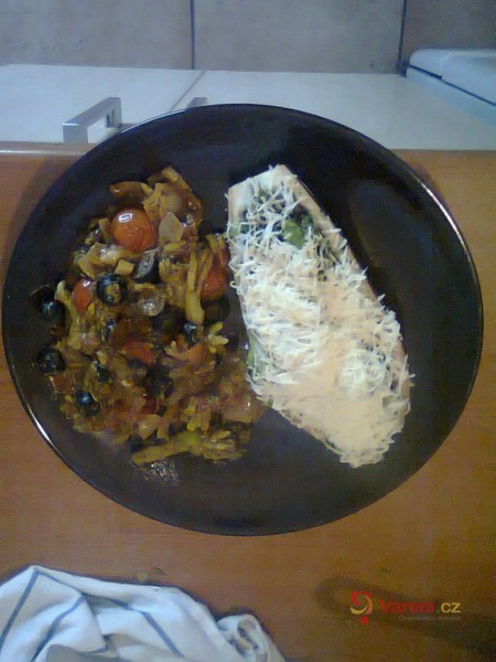 Lilek plněný brokolicí - fotografie 2