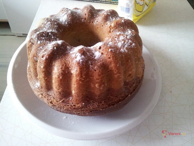 Hrníčková bábovka s rozinkami - fotografie 2