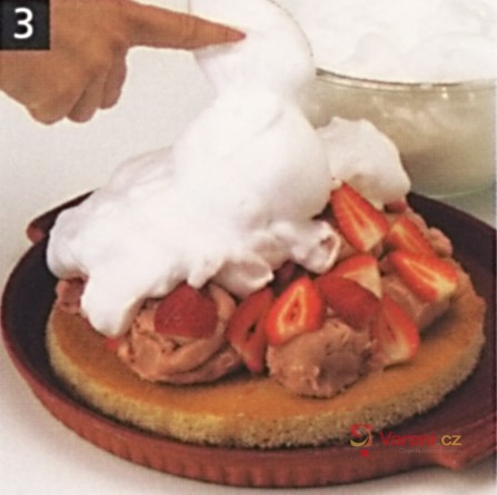 Zapečená jahodová zmrzlina - fotografie 4