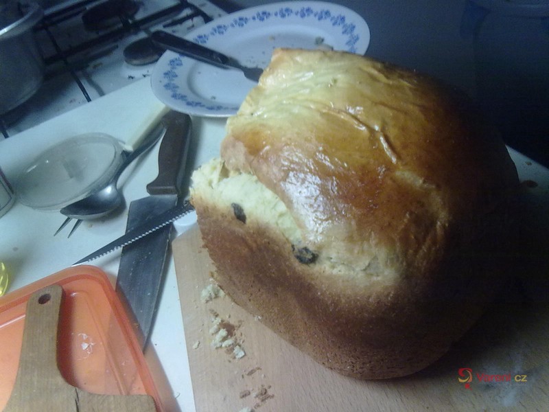 Mazanec s ovocem z domácí pekárny - fotografie 3