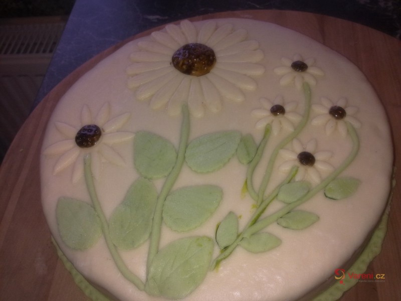 Levný oříškový dort - fotografie 4