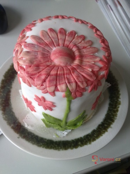 Levný oříškový dort - fotografie 2