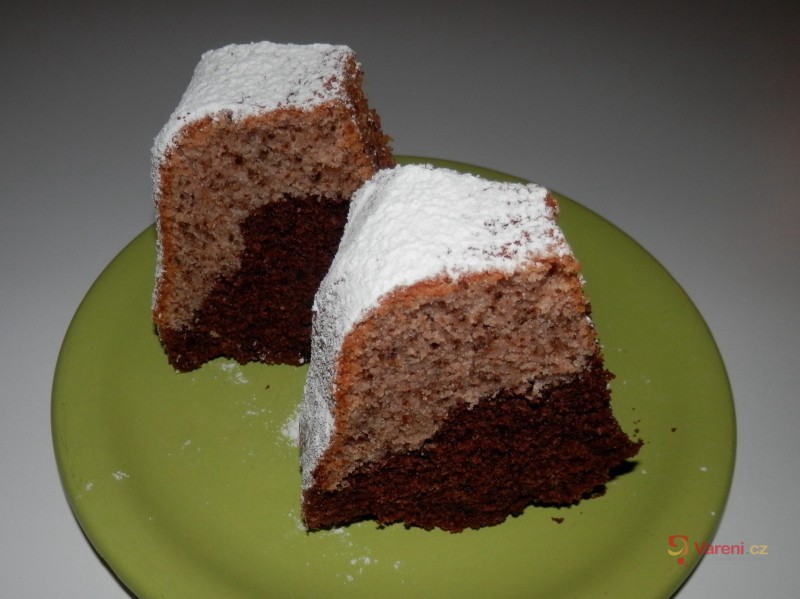 Ořechová bábovka s olejem - fotografie 3