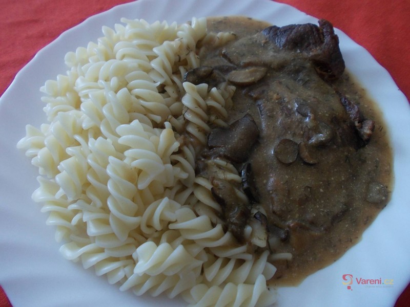 Lašské hovězí maso s těstovinou - fotografie 2