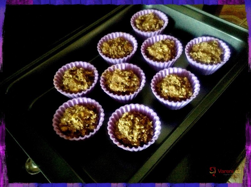 Celozrnné muffiny s banánem - fotografie 2