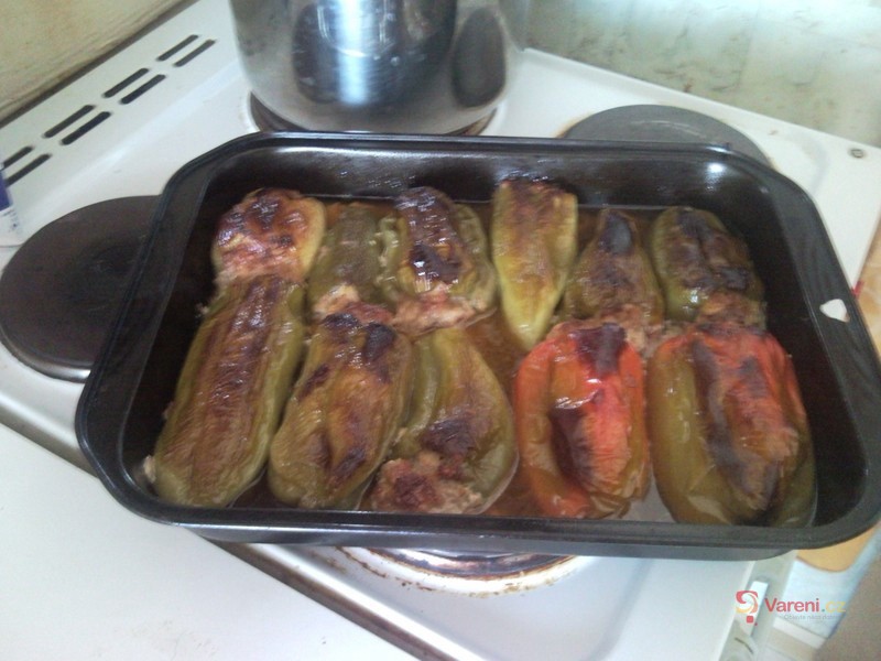 Plněné papriky s rajskou omáčkou - fotografie 3