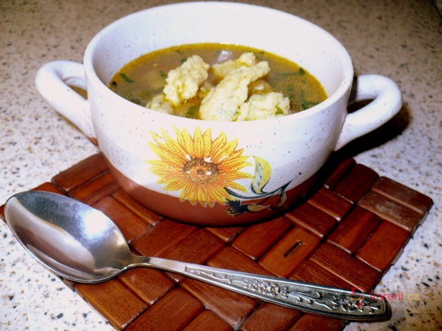 Polévka se sýrovými noky - fotografie 3