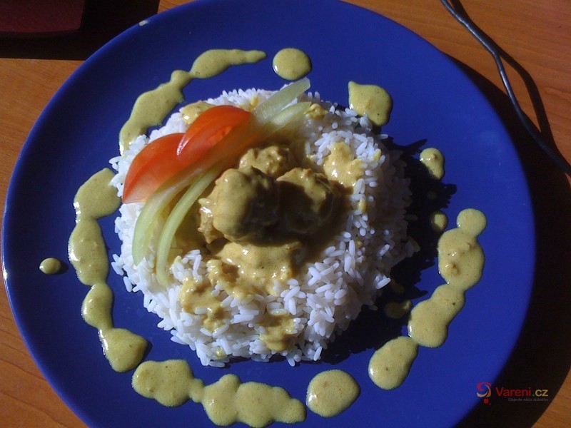 Indické kuličky v kari se smetanou - fotografie 2