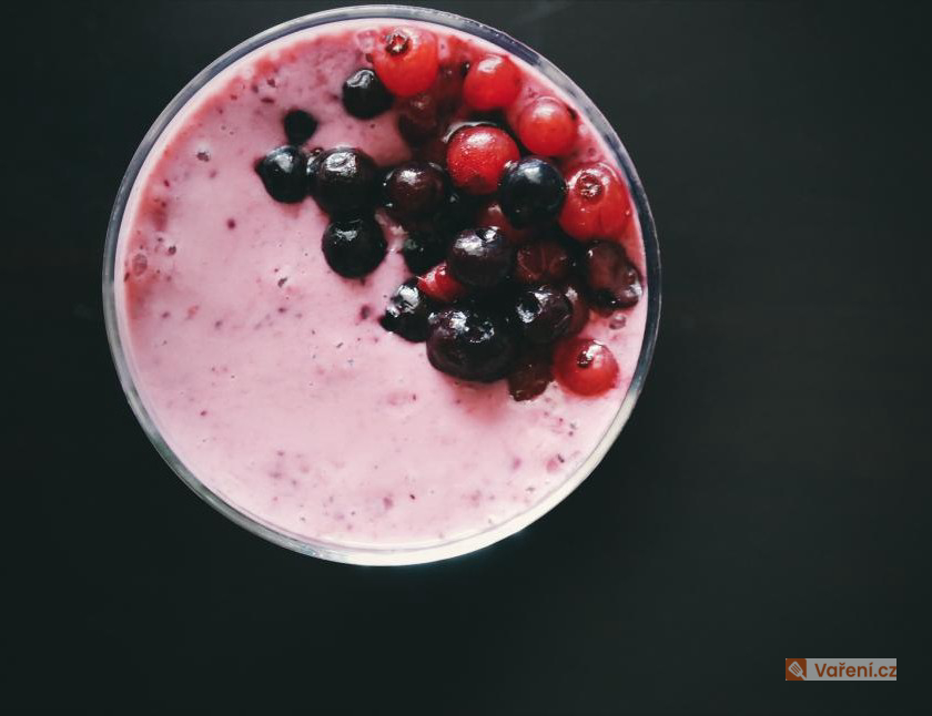 Studená ovocná polévka