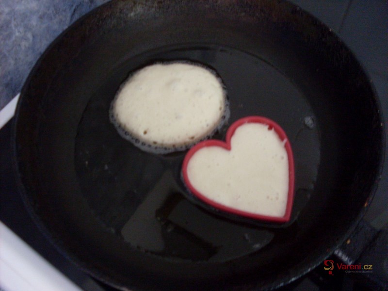 Hrníčkové kynuté lívance z domácí pekárny - fotografie 3