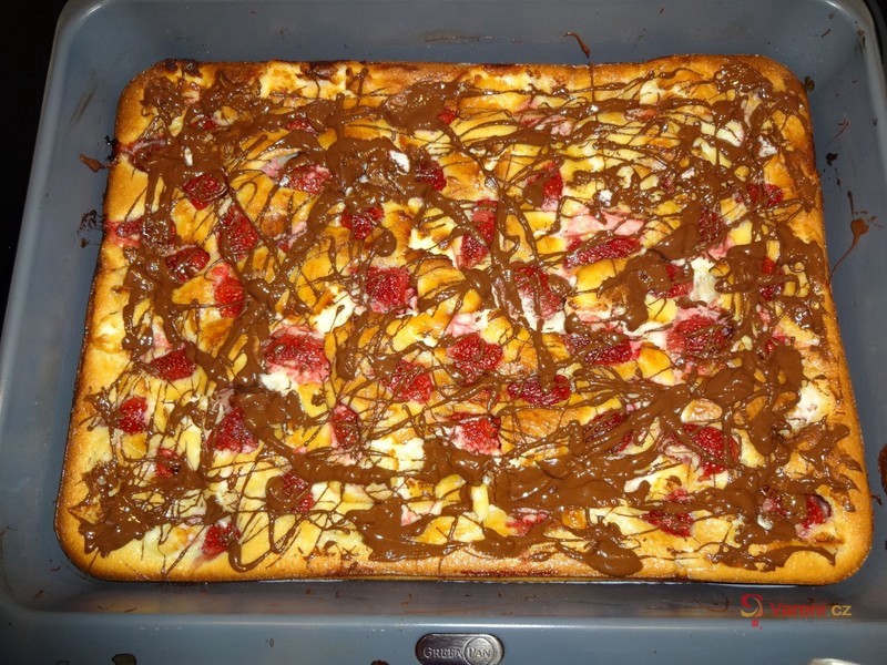 Tvarohovo-ovocný koláč - fotografie 2