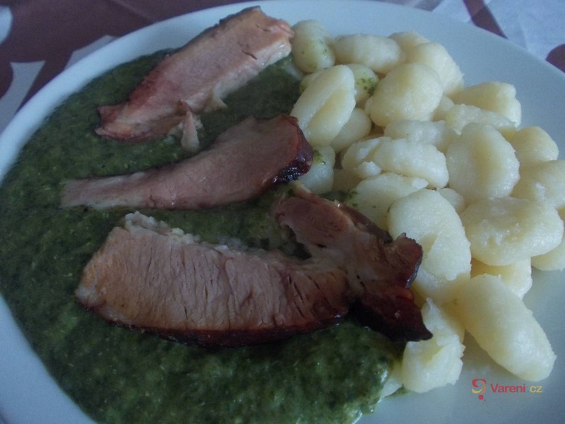 Gnocchi se špenátem a uzeným masem - fotografie 3