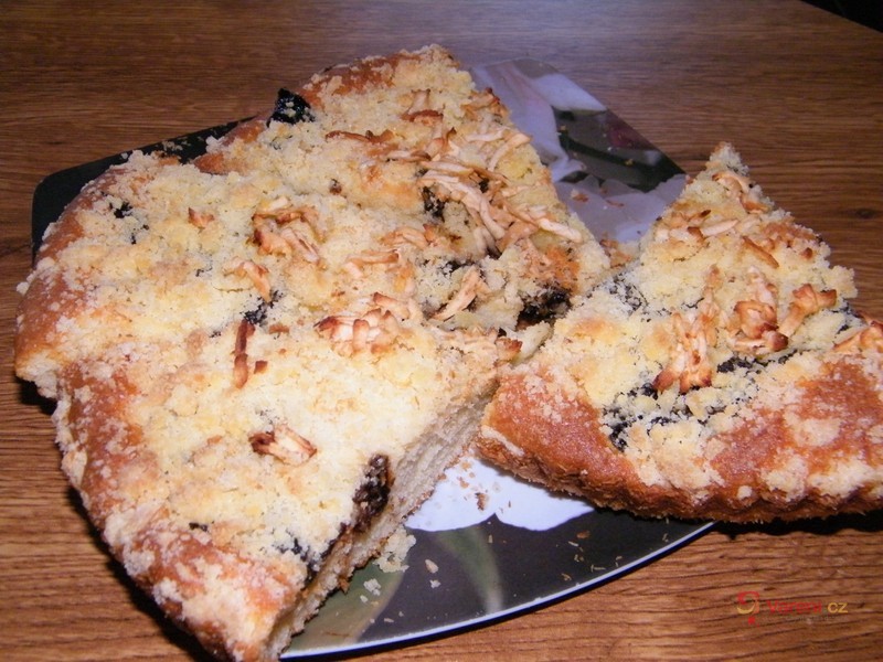 Koláč s povidly a jablky - fotografie 2