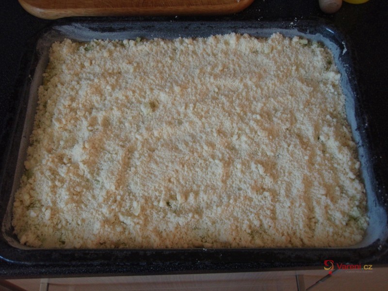 Hrníčkový rebarborový koláč - fotografie 4