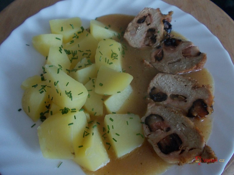 Vepřová kotleta špikovaná anglickou slaninou - fotografie 2