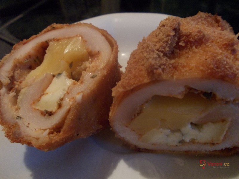 Kuřecí kornoutky plněné nivou a uzeným sýrem - fotografie 3