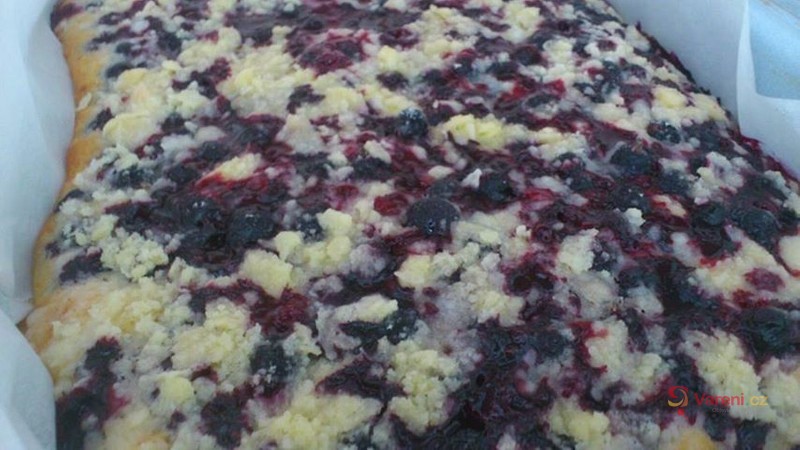 Rychlá vynikající ovocná buchta - fotografie 2