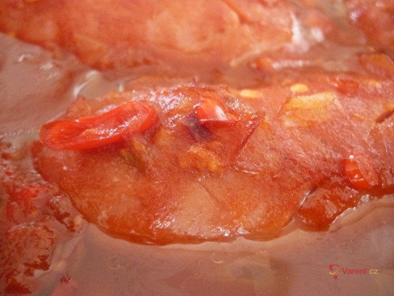 Ďábelské buřty s pivem a chilli - fotografie 2