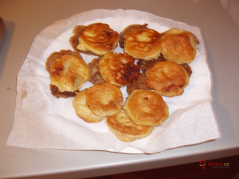 Cibulové kroužky v křupavém těstíčku - fotografie 3