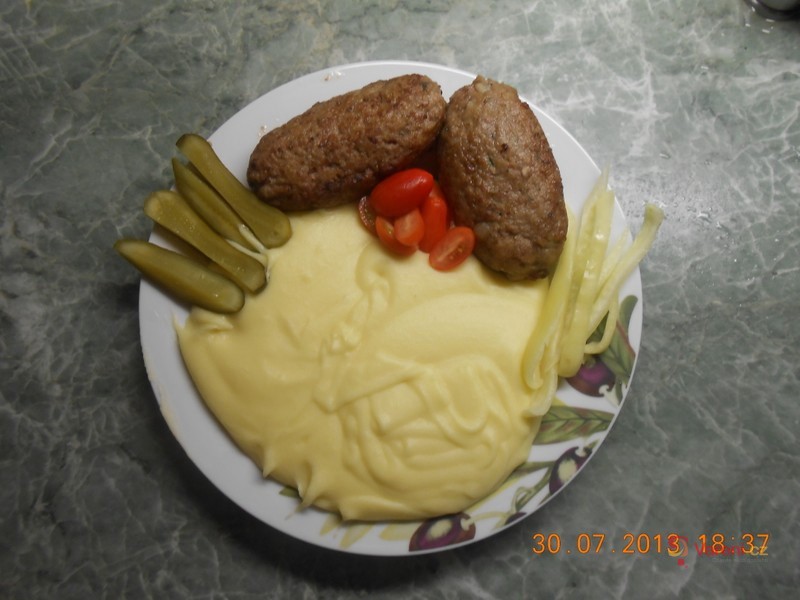 Válečky z mletého masa se sýrem - fotografie 2