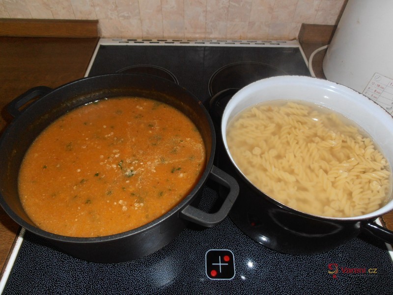 Vepřové maso na paprice - fotografie 3