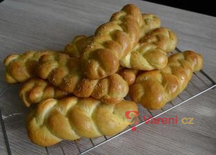 Nadýchané domácí housky - fotografie 2