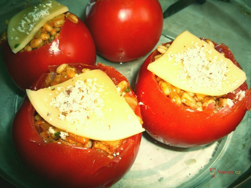 Žampiony plněné pikantními kroupami - fotografie 2