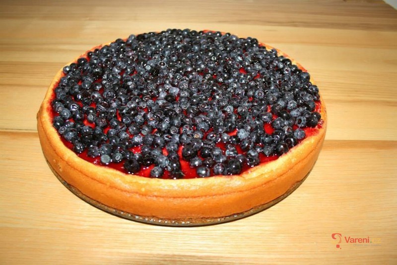 Borůvkový koláč s mascarpone - fotografie 3