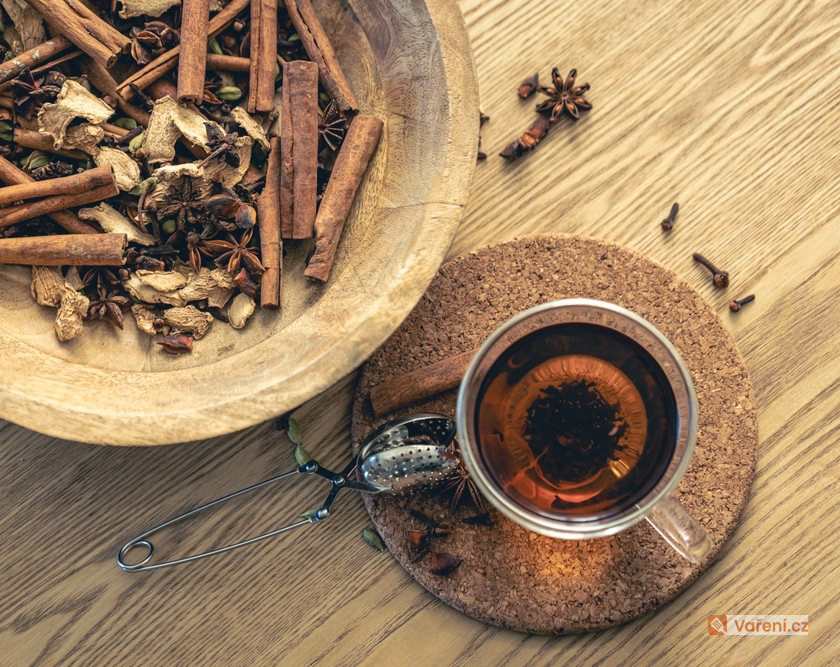 Medový čaj s rumem