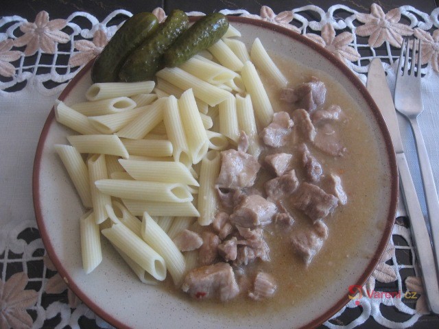 Vepřové kostky na česneku - fotografie 2