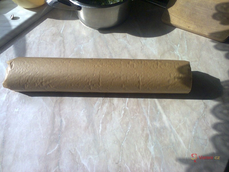 Nastavená piškotová roláda - fotografie 4